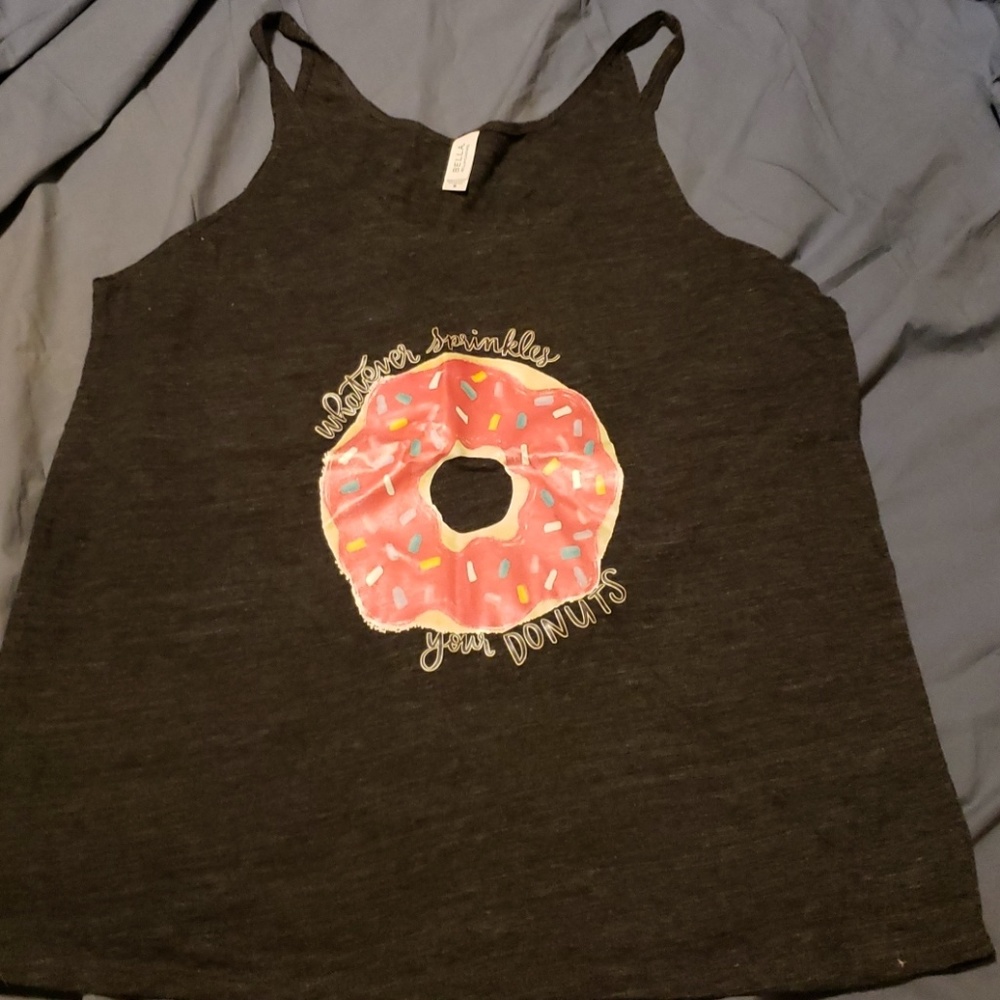 Donut tank size M